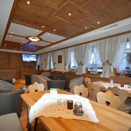ホテル Hotel Central